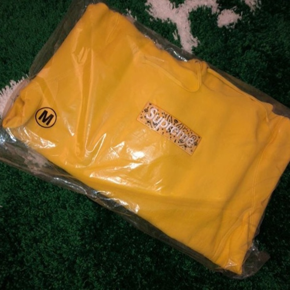 Supreme bandana box logo yellow FW19